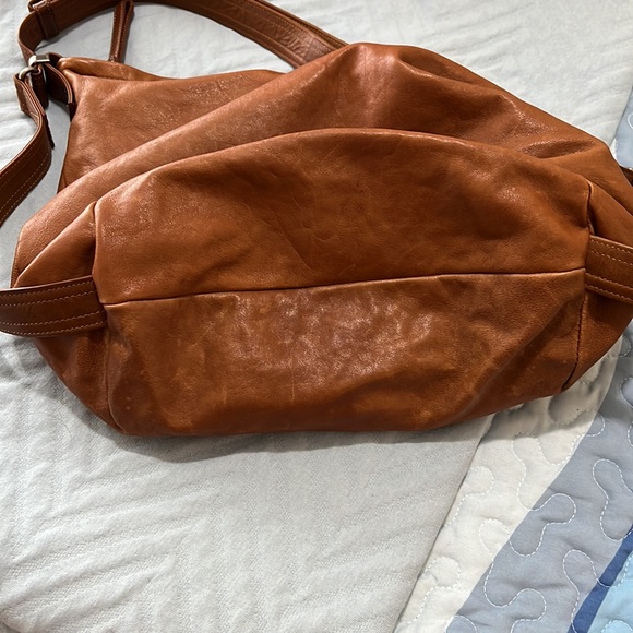 Rough & Tumble premium saddle large hobo - Picture 4 of 4